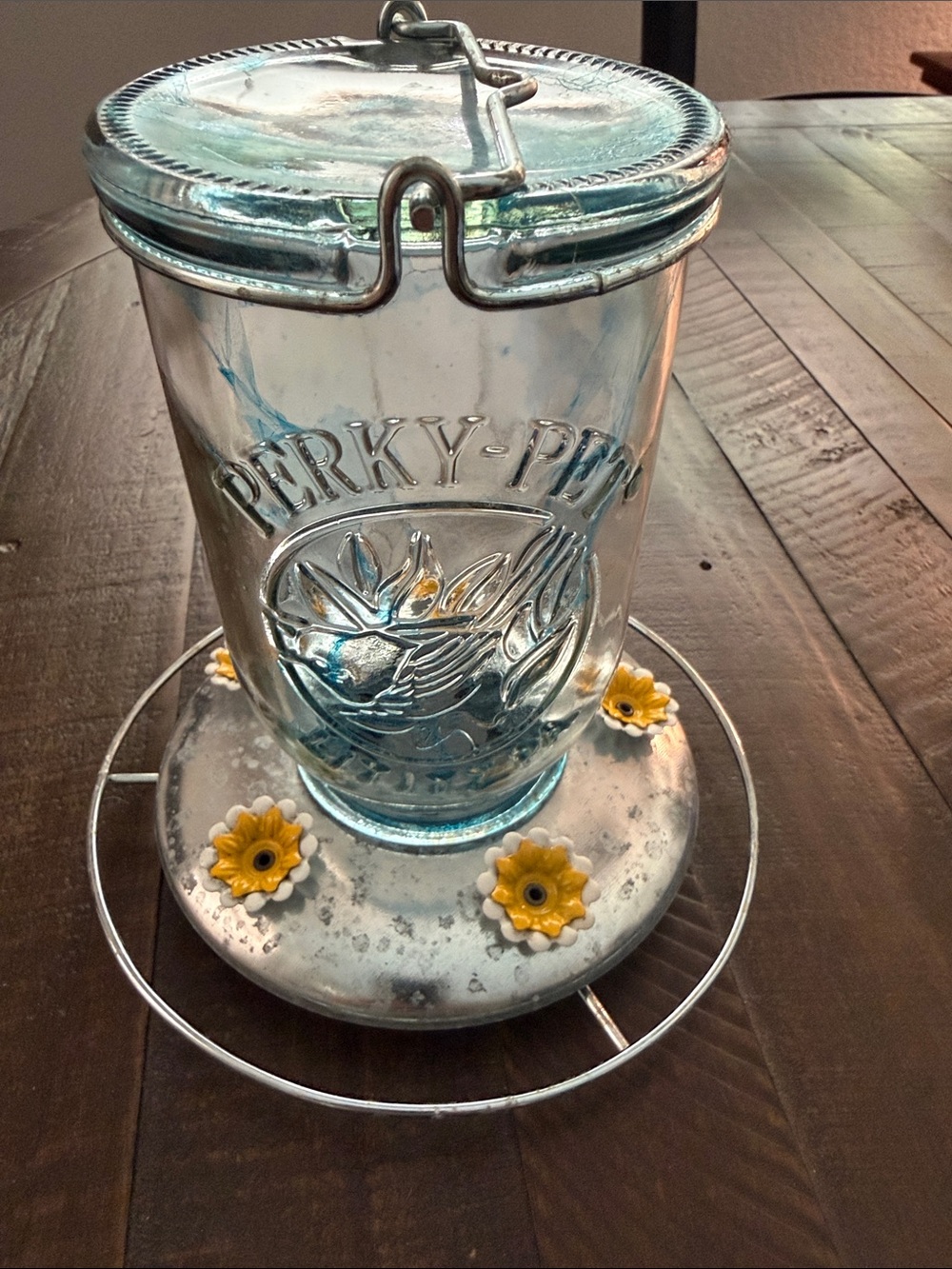 Blue Glass Vintage-Style Hummingbird Feeder with Yellow Flower Ports